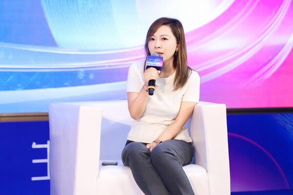 圖為“生物育種強化農(nóng)業(yè)科技支撐，助力建設農(nóng)業(yè)強國”主題圓桌現(xiàn)場，拜耳作物科學開放創(chuàng)新與戰(zhàn)略合作總監(jiān)徐航發(fā)言