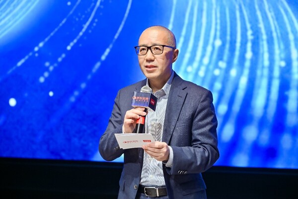 拜耳健康消費品中國區(qū)副總裁、核心渠道客戶事業(yè)部負責人蔣以希先生致辭