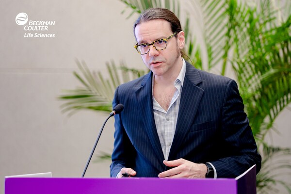 衛(wèi)星會講者貝克曼庫爾特生命科學高級產品經理McCracken, James P