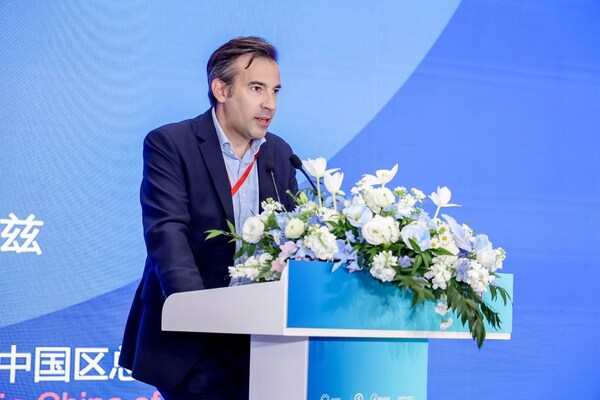 施維雅中國總經理Manuel RUIZ表示將以創(chuàng)新和精準服務中國患者可及