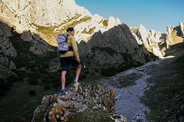 迪卡儂MH500 light沖鋒衣