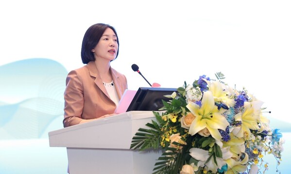 江蘇省人民醫(yī)院副院長(zhǎng)殷詠梅教授